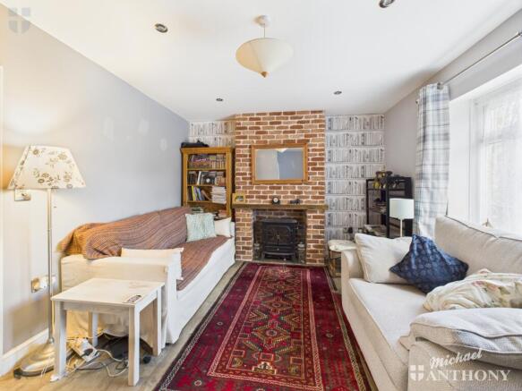 CAM03852G0-PR0341-STILL017