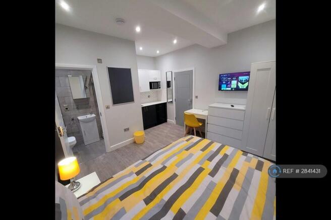 *Studio 2 Now Taken*All Bills Included -£999/Month