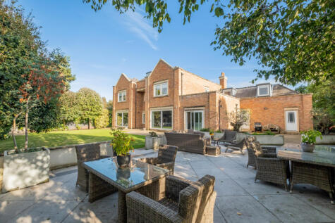 Regent Avenue, Lytham, FY8