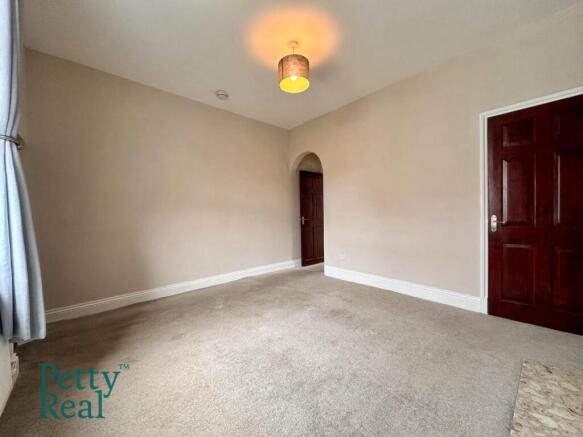 3 bed Terraced for sale Image 4