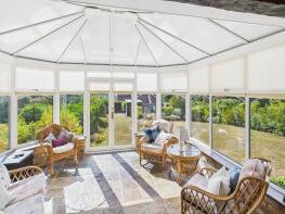 The Hive, Hillfield Road, Chalfont St. Peter, Chalfont St Peter SL9 0DX