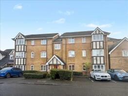 155, Redwood Grove, Bedford MK42 9NJ