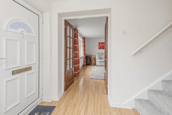 4 bed Semi-Detached for sale Image 6
