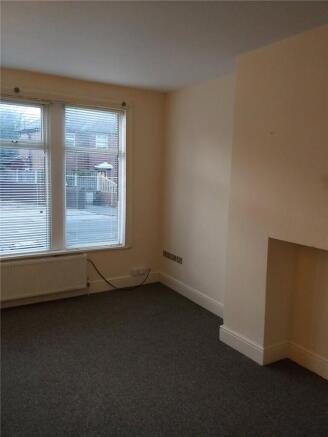 3 bed Apartment for sale Image 7