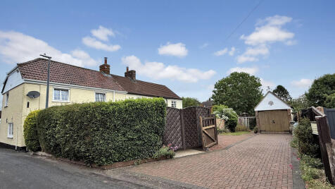 Petticoat Lane, Dilton Marsh