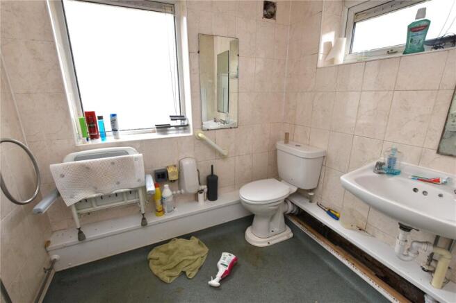 2 bed Bungalow for sale Image 10