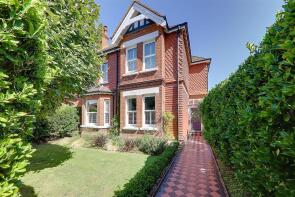 6, Manor Road, Heene, Worthing BN11 3RT