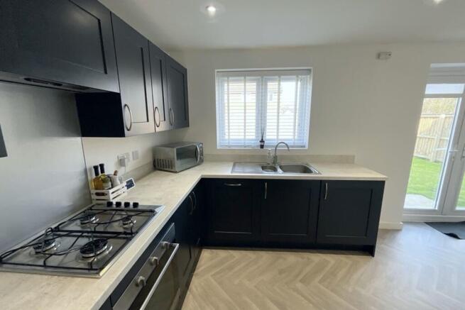 kitchen/dining room 
