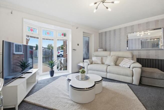 4 bed Detached for sale Image 6