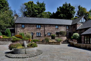 2, Pendre Courtyard, Cathedine, Brecon LD3 7SX