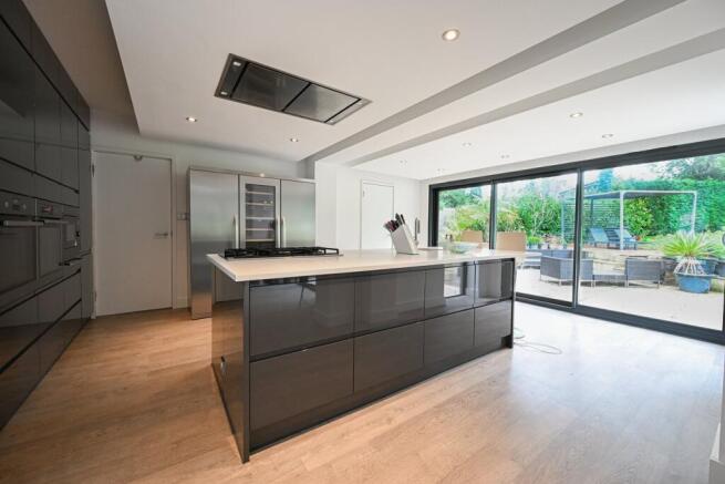 Struan Gardens, Ashley Heath, Ringwood, BH24 photo 4