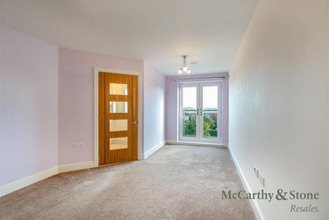 8706481-interior14.jpg