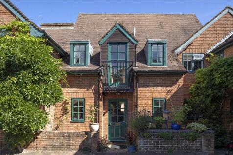 Coombe Hill Stables, Beverley Lane, KT2
