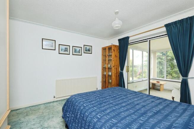 3 bed Detached Bungalow for sale Image 11