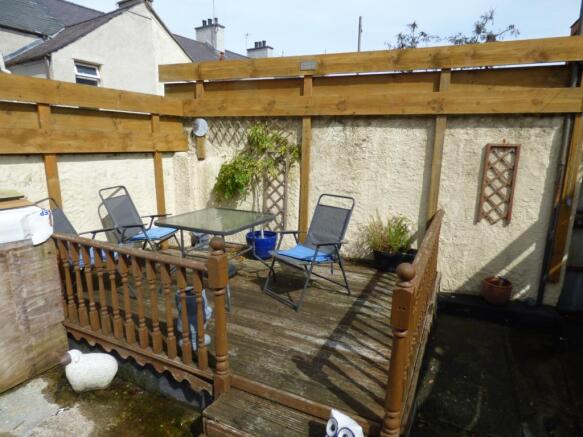 Rear courtyard