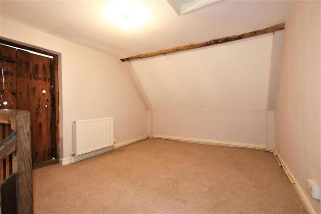 LANDING/ADDITONAL ROOM