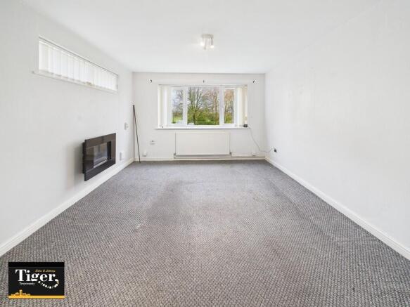 CAM02176G0-PR0770...