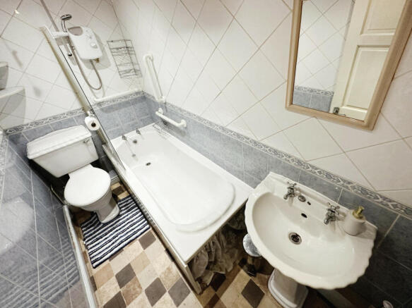 Photo 13