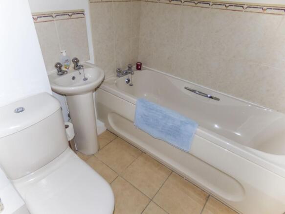 Photo 10