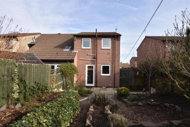 REAR HOUSE PHOTO.JPG