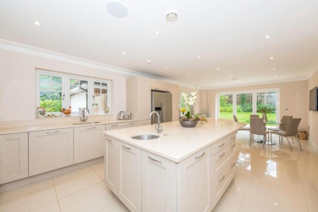 Kitchen/Dining/Famil