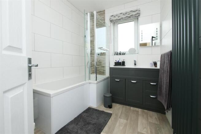 3 bed Semi-Detached for sale Image 12