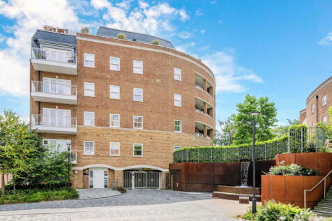 Hardwick House, 2 Eden Place, Oxted, RH8 0GN