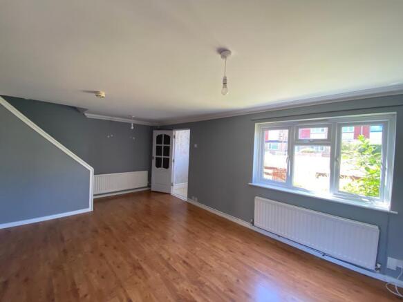 lounge 73 Bredgar Close.jpg