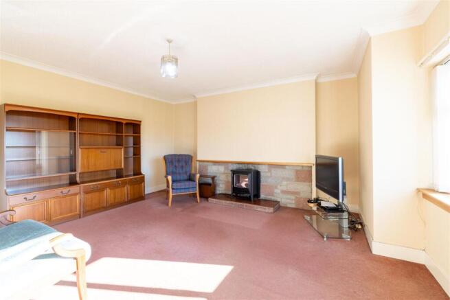 9 Saucher Village Kinrossie-1.jpg