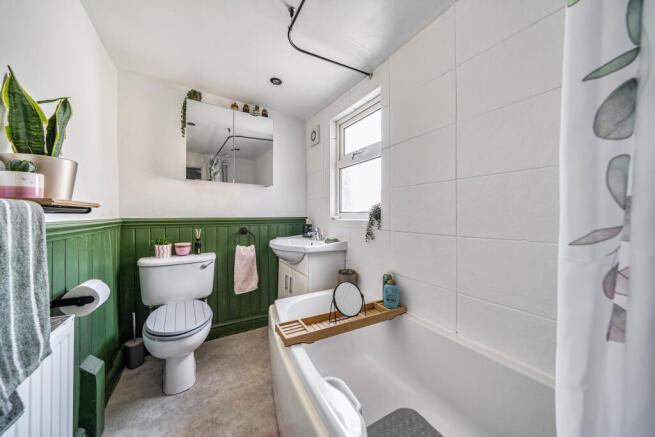 2 bed Terraced for sale Image 7