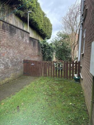 1 bed Flat to rent Image 11