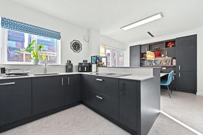 KITCHEN/DINER