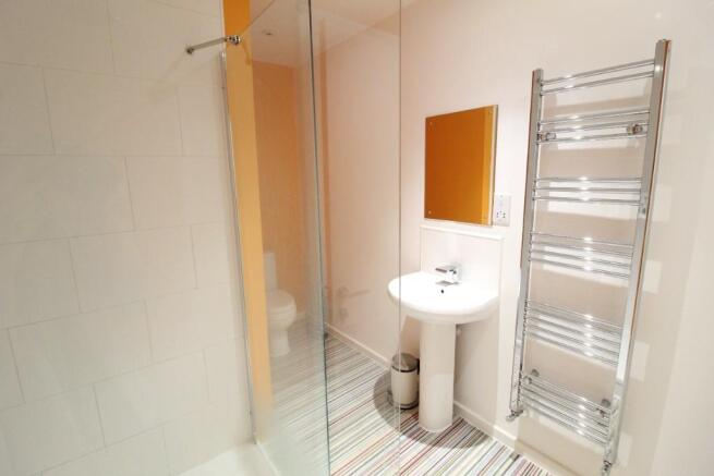 3 bed Ground Flat to rent Image 7