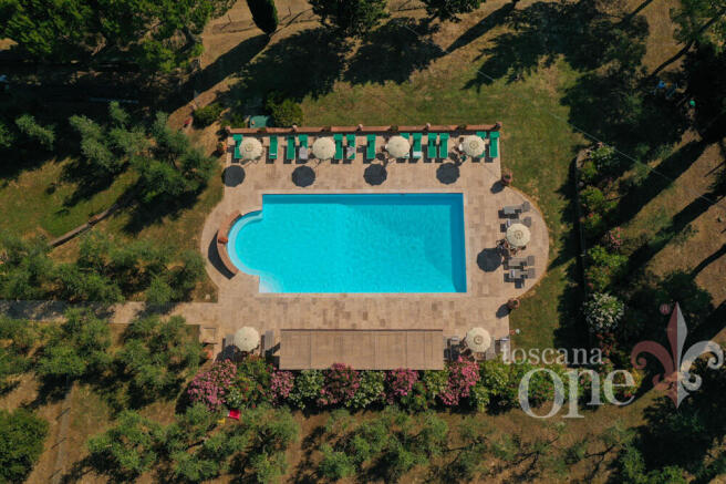 Lopio esterni -6.jpg