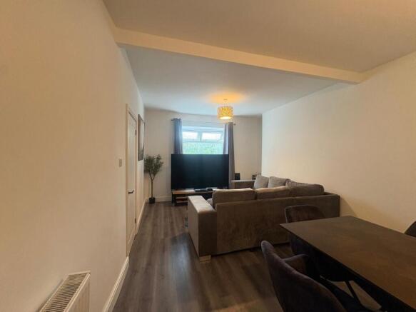 Lounge/Dining Room