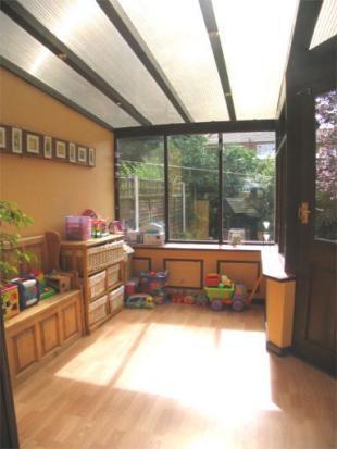 REAR SUN LOUNGE