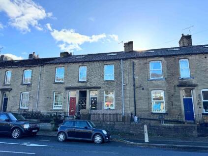 32 Copley Hall Terrace, Halifax, HX3 0TS