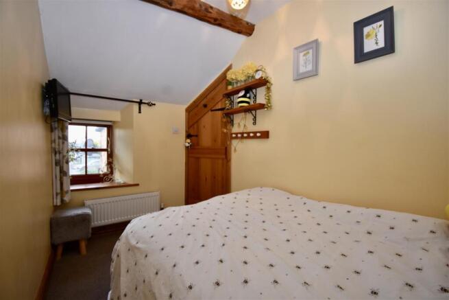 2 bed Terraced for sale Image 9