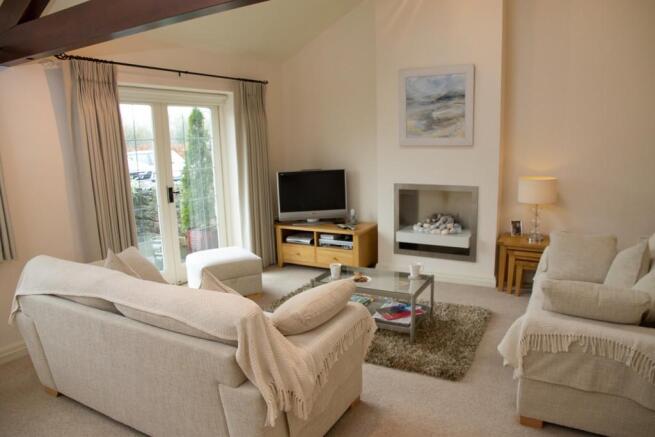 Splendid Living/ ...