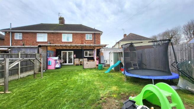 Chaucer Road, Peterborough photo 2