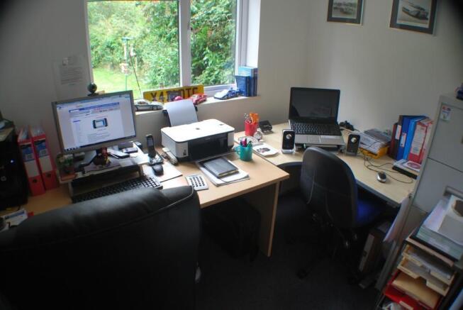 Bedroom/Study
