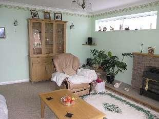 Further photo of Lounge