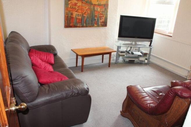 SITTING ROOM
