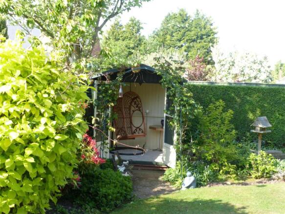 SUMMER HOUSE