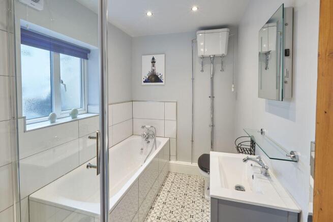 4 bed Terraced for sale Image 7