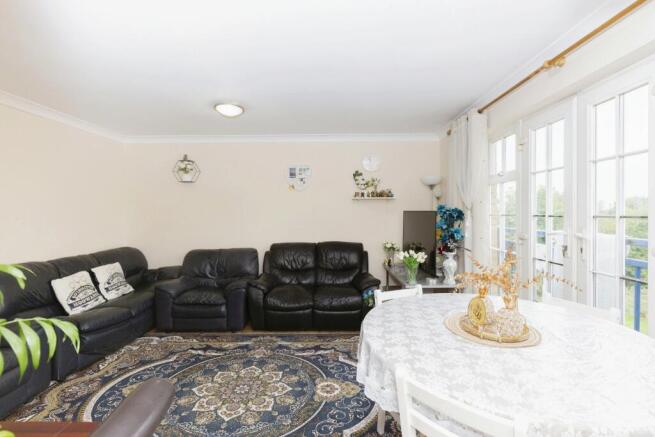 Queensberry Place, London, E12 photo 3