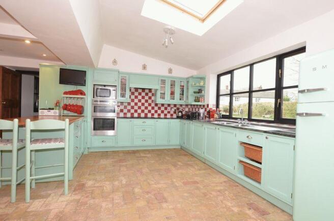 Kitchen/Dining...