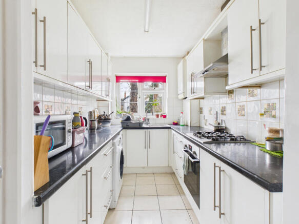 CAM01984G0-PR0544-STILL001