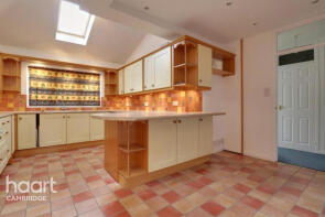 18, Almond Grove, Cambridge CB23 8DU
