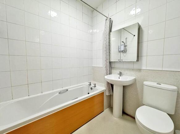 2 bed Terraced for sale Image 11